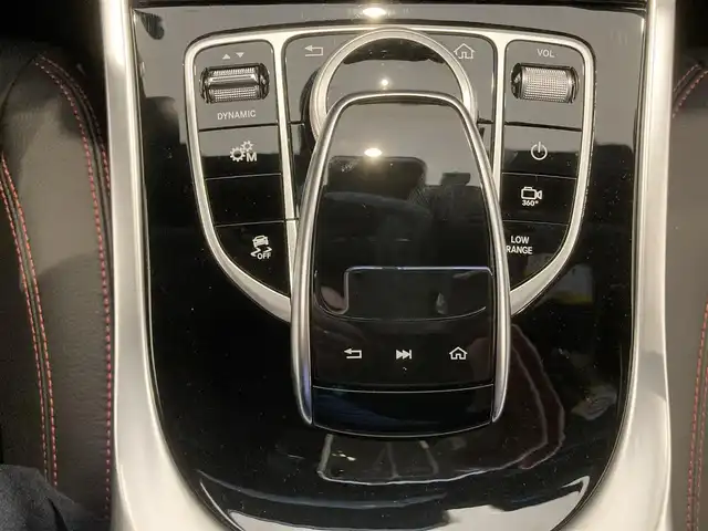 メルセデス・ベンツ ゲレンデヴァーゲン Ｇ４００ｄ AMGライン 熊本県 2022(令4)年 2.6万km 白 左ハンドル/ワンオーナー/AMGライン/ラグジュアリーパッケージ/サンルーフ/ブルメスターサウンド/アダプティブダンピング/黒革シート/純正メモリーナビ・地デジTV/純正USB/BT再生/360°カメラ/ETC2.0/レーダークルーズコントロール/PCS/LKA/BSM/標識検知/純正20インチAW/LEDライト/コーナーセンサー/前席パワーシート/全席シートヒーター/パドルシフト/プッシュスタート/キーレス×2/R4ー7年ディーラー整備記録/保証書・取説・スペアキーあり/ オパリスホワイト（８８５）