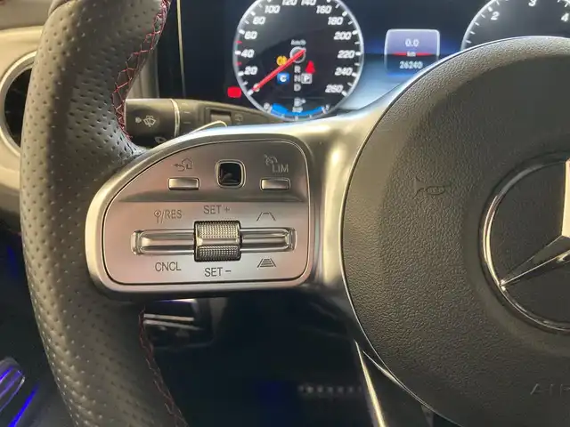 メルセデス・ベンツ ゲレンデヴァーゲン Ｇ４００ｄ AMGライン 熊本県 2022(令4)年 2.6万km 白 左ハンドル/ワンオーナー/AMGライン/ラグジュアリーパッケージ/サンルーフ/ブルメスターサウンド/アダプティブダンピング/黒革シート/純正メモリーナビ・地デジTV/純正USB/BT再生/360°カメラ/ETC2.0/レーダークルーズコントロール/PCS/LKA/BSM/標識検知/純正20インチAW/LEDライト/コーナーセンサー/前席パワーシート/全席シートヒーター/パドルシフト/プッシュスタート/キーレス×2/R4ー7年ディーラー整備記録/保証書・取説・スペアキーあり/ オパリスホワイト（８８５）