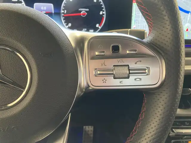 メルセデス・ベンツ ゲレンデヴァーゲン Ｇ４００ｄ AMGライン 熊本県 2022(令4)年 2.6万km 白 左ハンドル/ワンオーナー/AMGライン/ラグジュアリーパッケージ/サンルーフ/ブルメスターサウンド/アダプティブダンピング/黒革シート/純正メモリーナビ・地デジTV/純正USB/BT再生/360°カメラ/ETC2.0/レーダークルーズコントロール/PCS/LKA/BSM/標識検知/純正20インチAW/LEDライト/コーナーセンサー/前席パワーシート/全席シートヒーター/パドルシフト/プッシュスタート/キーレス×2/R4ー7年ディーラー整備記録/保証書・取説・スペアキーあり/ オパリスホワイト（８８５）