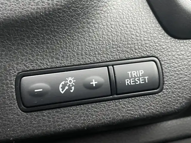 日産 リーフ X Vセレクション 千葉県 2020(令2)年 3.7万km ブリリアントホワイトパール/オーロラフレアブルーパール 2トーン 純正ナビ　/Ｂｌｕｅｔｏｏｔｈ　フルセグＴＶ　ＡｐｐｌｅＣａｒＰｌａｙ　ＵＳＢ　/Ｄ／Ｎ席シートヒーター　/ステアリングヒーター　/全方位カメラ　/ＥＴＣ　/電動パーキングブレーキ　/ＬＥＤヘッドライト　/パワーウィンドウ/パワーステアリング/ＡＢＳ