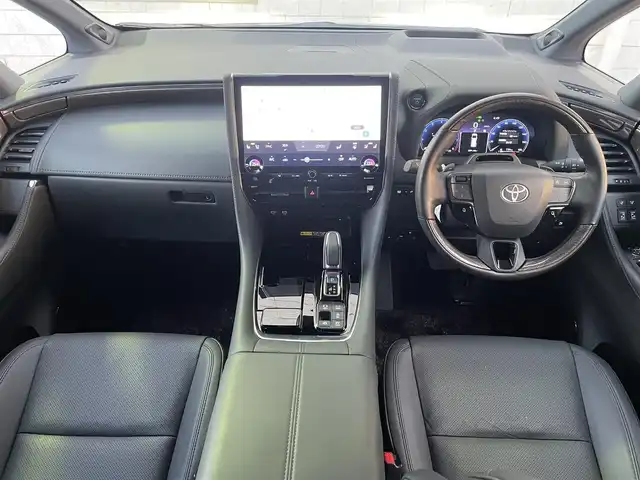 トヨタ アルファードハイブリット エグゼクティブ ラウンジ 福岡県 2025(令7)年 1.3万km ブラック ワンオーナー/モデリスタ/エアロ(フロント/サイド/リヤ)/マルチカラーインテリアイルミ/左右独立ムーンルーフ/純正14インチフリップダウンモニター/JBLサウンド/ユニバーサルステップ左右/デジタルインナーミラー/純正14インチコネクテッドナビ/(Bluetooth/Miracast/フルセグTV)/パノラミックビューモニター/トヨタチームメイト/アドバンストパーク/アドバンスドドライブ/トヨタセーフティセンス/プリクラッシュセーフティ/レーントディパーチャーアラート/レーンチェンジアシスト/レーダークルーズコントロール/ブラインドスポットモニター/安心降車アシスト/周辺車両接近時サポート/プロアクティブドライビングアシスト/フロント/リヤクロストラフィックアラート/リヤカメラディテクション/パワーバックドア/黒色レザーシート/ヘッドアップディスプレイ/ステアリングヒーター/パワーシート/シートヒーター/ベンチレーション(1.2列目)/シートメモリー/2列目/オットマン＆アームレストヒーター/リヤマルチオペレーションパネル/シート操作スイッチ/置くだけ充電