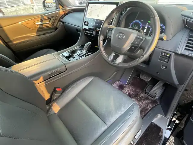 トヨタ アルファードハイブリット エグゼクティブ ラウンジ 福岡県 2025(令7)年 1.3万km ブラック ワンオーナー/モデリスタ/エアロ(フロント/サイド/リヤ)/マルチカラーインテリアイルミ/左右独立ムーンルーフ/純正14インチフリップダウンモニター/JBLサウンド/ユニバーサルステップ左右/デジタルインナーミラー/純正14インチコネクテッドナビ/(Bluetooth/Miracast/フルセグTV)/パノラミックビューモニター/トヨタチームメイト/アドバンストパーク/アドバンスドドライブ/トヨタセーフティセンス/プリクラッシュセーフティ/レーントディパーチャーアラート/レーンチェンジアシスト/レーダークルーズコントロール/ブラインドスポットモニター/安心降車アシスト/周辺車両接近時サポート/プロアクティブドライビングアシスト/フロント/リヤクロストラフィックアラート/リヤカメラディテクション/パワーバックドア/黒色レザーシート/ヘッドアップディスプレイ/ステアリングヒーター/パワーシート/シートヒーター/ベンチレーション(1.2列目)/シートメモリー/2列目/オットマン＆アームレストヒーター/リヤマルチオペレーションパネル/シート操作スイッチ/置くだけ充電