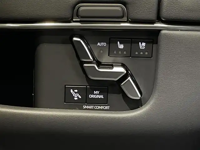 トヨタ アルファードハイブリット エグゼクティブ ラウンジ 福岡県 2025(令7)年 1.3万km ブラック ワンオーナー/モデリスタ/エアロ(フロント/サイド/リヤ)/マルチカラーインテリアイルミ/左右独立ムーンルーフ/純正14インチフリップダウンモニター/JBLサウンド/ユニバーサルステップ左右/デジタルインナーミラー/純正14インチコネクテッドナビ/(Bluetooth/Miracast/フルセグTV)/パノラミックビューモニター/トヨタチームメイト/アドバンストパーク/アドバンスドドライブ/トヨタセーフティセンス/プリクラッシュセーフティ/レーントディパーチャーアラート/レーンチェンジアシスト/レーダークルーズコントロール/ブラインドスポットモニター/安心降車アシスト/周辺車両接近時サポート/プロアクティブドライビングアシスト/フロント/リヤクロストラフィックアラート/リヤカメラディテクション/パワーバックドア/黒色レザーシート/ヘッドアップディスプレイ/ステアリングヒーター/パワーシート/シートヒーター/ベンチレーション(1.2列目)/シートメモリー/2列目/オットマン＆アームレストヒーター/リヤマルチオペレーションパネル/シート操作スイッチ/置くだけ充電