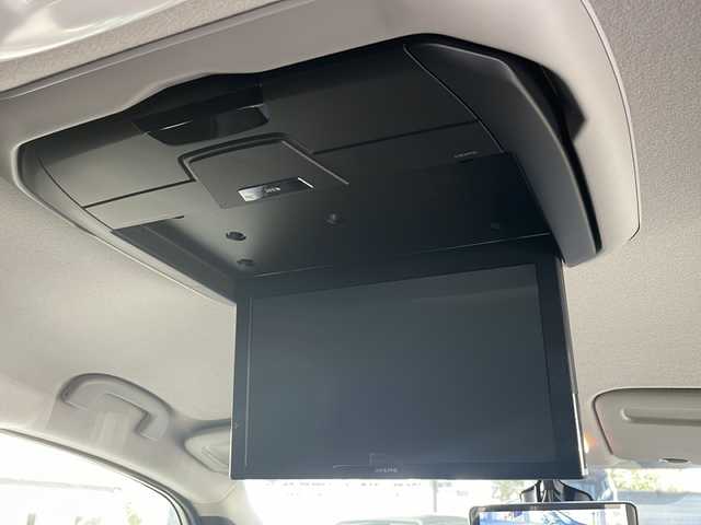 日産 セレナ e－パワー XV 広島県 2018(平30)年 6万km カシミヤグレージュ 禁煙/社外9型SDナビ/CD/DVD/SD/BT/フルセグTV/アラウンドビューモニター/社外12.8型フリップダウンモニター(RXH12X-L)/プロパイロット/ハイビームアシスト/エマージェンシーブレーキ/インテリジェント DA（ふらつき警報）/標識検知機能/インテリジェント LI（車線逸脱防止支援システム）/LDW（車線逸脱警報）/インテリジェント BSI（後側方衝突防止支援システム）/BSW（後側方車両検知警報）/踏み間違い衝突防止アシスト/インテリジェント ルームミラー/オートブレーキホールド/スマートキー/プッシュスタート/純正フロアマット/社外アルミホイール