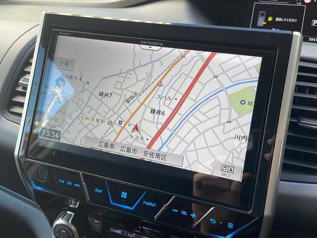 日産 セレナ e－パワー XV 広島県 2018(平30)年 6万km カシミヤグレージュ 禁煙/社外9型SDナビ/CD/DVD/SD/BT/フルセグTV/アラウンドビューモニター/社外12.8型フリップダウンモニター(RXH12X-L)/プロパイロット/ハイビームアシスト/エマージェンシーブレーキ/インテリジェント DA（ふらつき警報）/標識検知機能/インテリジェント LI（車線逸脱防止支援システム）/LDW（車線逸脱警報）/インテリジェント BSI（後側方衝突防止支援システム）/BSW（後側方車両検知警報）/踏み間違い衝突防止アシスト/インテリジェント ルームミラー/オートブレーキホールド/スマートキー/プッシュスタート/純正フロアマット/社外アルミホイール