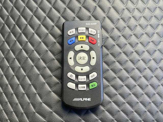 日産 セレナ e－パワー XV 広島県 2018(平30)年 6万km カシミヤグレージュ 禁煙/社外9型SDナビ/CD/DVD/SD/BT/フルセグTV/アラウンドビューモニター/社外12.8型フリップダウンモニター(RXH12X-L)/プロパイロット/ハイビームアシスト/エマージェンシーブレーキ/インテリジェント DA（ふらつき警報）/標識検知機能/インテリジェント LI（車線逸脱防止支援システム）/LDW（車線逸脱警報）/インテリジェント BSI（後側方衝突防止支援システム）/BSW（後側方車両検知警報）/踏み間違い衝突防止アシスト/インテリジェント ルームミラー/オートブレーキホールド/スマートキー/プッシュスタート/純正フロアマット/社外アルミホイール