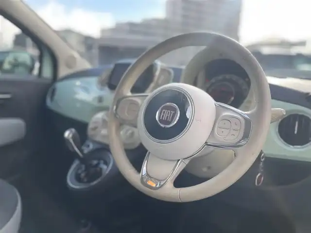 フィアット ５００ 1．2 ポップ 栃木県 2017(平29)年 6.2万km LATTE MENTA ｃａｒｒｏｚｚｅｒｉａナビ　/（ＡＭ／ＦＭ／ＳＤ／ＭＳＶ／ＣＤ／ＤＶＤ）/フルセグ　/Ｂｌｕｅｔｏｏｔｈ　/バックカメラ　/ＥＴＣ　/前後ドラレコ　/ステアリングスイッチ　/保証書　/取扱説明書　/スペアキー