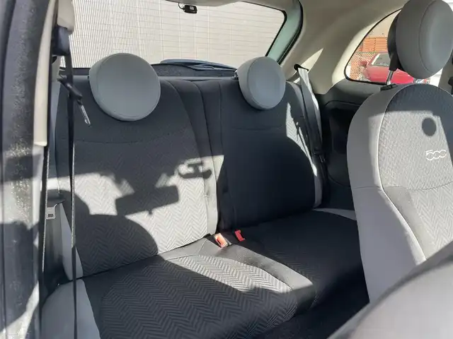 フィアット ５００ 1．2 ポップ 栃木県 2017(平29)年 6.2万km LATTE MENTA ｃａｒｒｏｚｚｅｒｉａナビ　/（ＡＭ／ＦＭ／ＳＤ／ＭＳＶ／ＣＤ／ＤＶＤ）/フルセグ　/Ｂｌｕｅｔｏｏｔｈ　/バックカメラ　/ＥＴＣ　/前後ドラレコ　/ステアリングスイッチ　/保証書　/取扱説明書　/スペアキー