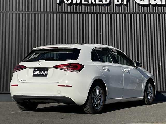 メルセデス・ベンツ Ａ１８０ 長野県 2019(平31)年 1.9万km ポーラホワイト ワンオーナー/　純正前後ドライブレコーダー/　純正ナビ/　バックカメラ/　フルセグＴＶ/　レーダーセーフティＰＫＧ/　ハーフレザーシート/　キーレスゴー/　ワイヤレスチャージ/　me connect/　ＵＳＢ３．０/　ＬＥＤヘッドライト/　ETC2.0/　オートライト /　アイドリングストップ/　純正ドアバイザー/　禁煙/　保証書・取説・スペアキー