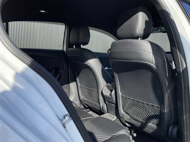 メルセデス・ベンツ Ａ１８０ 長野県 2019(平31)年 1.9万km ポーラホワイト ワンオーナー/　純正前後ドライブレコーダー/　純正ナビ/　バックカメラ/　フルセグＴＶ/　レーダーセーフティＰＫＧ/　ハーフレザーシート/　キーレスゴー/　ワイヤレスチャージ/　me connect/　ＵＳＢ３．０/　ＬＥＤヘッドライト/　ETC2.0/　オートライト /　アイドリングストップ/　純正ドアバイザー/　禁煙/　保証書・取説・スペアキー