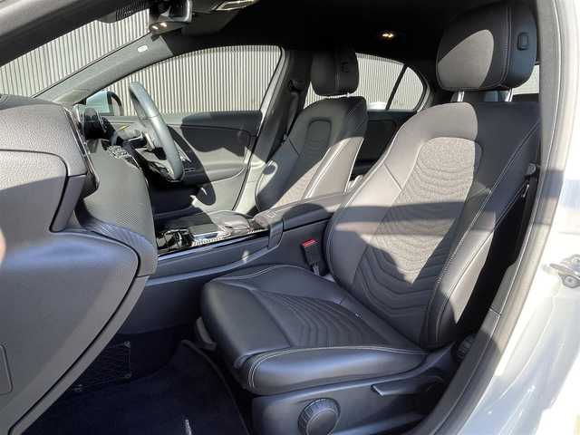 メルセデス・ベンツ Ａ１８０ 長野県 2019(平31)年 1.9万km ポーラホワイト ワンオーナー/　純正前後ドライブレコーダー/　純正ナビ/　バックカメラ/　フルセグＴＶ/　レーダーセーフティＰＫＧ/　ハーフレザーシート/　キーレスゴー/　ワイヤレスチャージ/　me connect/　ＵＳＢ３．０/　ＬＥＤヘッドライト/　ETC2.0/　オートライト /　アイドリングストップ/　純正ドアバイザー/　禁煙/　保証書・取説・スペアキー