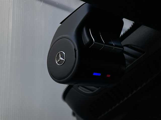 メルセデス・ベンツ Ａ１８０ 長野県 2019(平31)年 1.9万km ポーラホワイト ワンオーナー/　純正前後ドライブレコーダー/　純正ナビ/　バックカメラ/　フルセグＴＶ/　レーダーセーフティＰＫＧ/　ハーフレザーシート/　キーレスゴー/　ワイヤレスチャージ/　me connect/　ＵＳＢ３．０/　ＬＥＤヘッドライト/　ETC2.0/　オートライト /　アイドリングストップ/　純正ドアバイザー/　禁煙/　保証書・取説・スペアキー