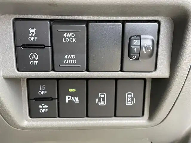 スズキ エブリイ JOINターボ 青森県 2024(令6)年 1.2万km パールホワイト インタークーラーターボ/パートタイム4WD (後輪駆動ベース)/インパネCVT/ハイルーフ/社外ナビ/CD /DVD /SD /フルセグ/BT/バックカメラ/ETC/ユピテル　360°ドラレコ/後席両側ワンアクションパワースライドドア・フルオートエアコン装着車/「スズキ セーフティ サポート」/衝突被害軽減ブレーキ/デュアルカメラブレーキサポート/後退時ブレーキサポート/車線逸脱警報機能/ふらつき警報機能/誤発進抑制機能/エアバッグ　運転席・助手席/コーナーセンサー/オートライト/LEDヘッドライト/USBポート/タイプCポート/運転席シートヒーター/スマートキー×2/新車時保証書/取扱説明書