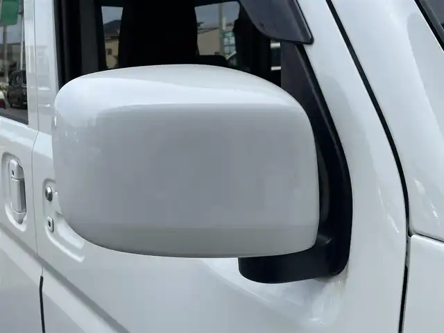 スズキ エブリイ JOINターボ 青森県 2024(令6)年 1.2万km パールホワイト インタークーラーターボ/パートタイム4WD (後輪駆動ベース)/インパネCVT/ハイルーフ/社外ナビ/CD /DVD /SD /フルセグ/BT/バックカメラ/ETC/ユピテル　360°ドラレコ/後席両側ワンアクションパワースライドドア・フルオートエアコン装着車/「スズキ セーフティ サポート」/衝突被害軽減ブレーキ/デュアルカメラブレーキサポート/後退時ブレーキサポート/車線逸脱警報機能/ふらつき警報機能/誤発進抑制機能/エアバッグ　運転席・助手席/コーナーセンサー/オートライト/LEDヘッドライト/USBポート/タイプCポート/運転席シートヒーター/スマートキー×2/新車時保証書/取扱説明書