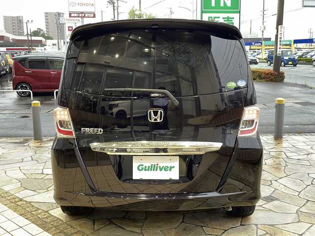 ホンダ フリード G ジャストセレクション 静岡県 2012(平24)年 7.5万km プレミアムブラキッシュパール 【主要装備】/社外ナビ　/片側パワースライドドア　/ＥＴＣ　/アルパイン後席フリップダウンモニター　/ナビ連動ドライブレコーダー　/横滑り防止機能　/Ｂｌｕｅｔｏｏｔｈ　/フルセグテレビ　/バックカメラ