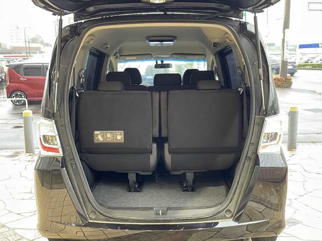 ホンダ フリード G ジャストセレクション 静岡県 2012(平24)年 7.5万km プレミアムブラキッシュパール 【主要装備】/社外ナビ　/片側パワースライドドア　/ＥＴＣ　/アルパイン後席フリップダウンモニター　/ナビ連動ドライブレコーダー　/横滑り防止機能　/Ｂｌｕｅｔｏｏｔｈ　/フルセグテレビ　/バックカメラ