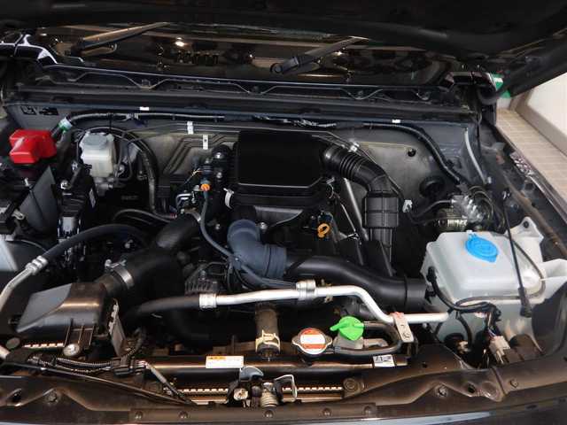 スズキ ジムニー XC 岐阜県 2024(令6)年 0.2万km ブルーイッシュブラックパール3 ワンオーナー/新車保証書/取扱説明書/スマートキー×2/デュアルセンサーブレーキサポート/車線逸脱警報/誤発進抑制機能/ヒルディセントコントロール/クルーズコントロール/スマートキー×2/ストラーダナビゲーション/・CN-HE02WD/・Bluetooth接続/・SD/・DVD/・地デジフルセグ/バックカメラ/オートライト/ETC/純正ドライブレコーダー/LEDヘッドライト/純正フォグライト/前席シートヒーター/ヘッドライトウォッシャー/ウインカー付きドアミラー/純正16インチアルミ/オートエアコン/純正ドアバイザー/本革ステアリング