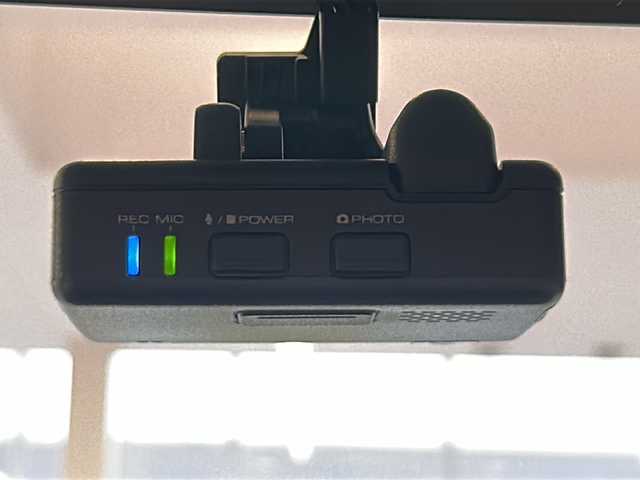 スズキ ジムニー XC 岐阜県 2024(令6)年 0.2万km ブルーイッシュブラックパール3 ストラーダナビゲーション/・CN-HE02WD/・Bluetooth接続/・SD/・DVD/・地デジフルセグ/ETC/純正ドライブレコーダー/バックカメラ/デュアルセンサーブレーキサポート/車線逸脱警報/ヒルディセントコントロール/クルーズコントロール/前席シートヒーター/純正16インチアルミ/スマートキー×2/ワンオーナー/LEDヘッドライト/純正フォグライト/ヘッドライトウォッシャー/ウインカー付きドアミラー/オートエアコン/純正ドアバイザー/本革ステアリング
