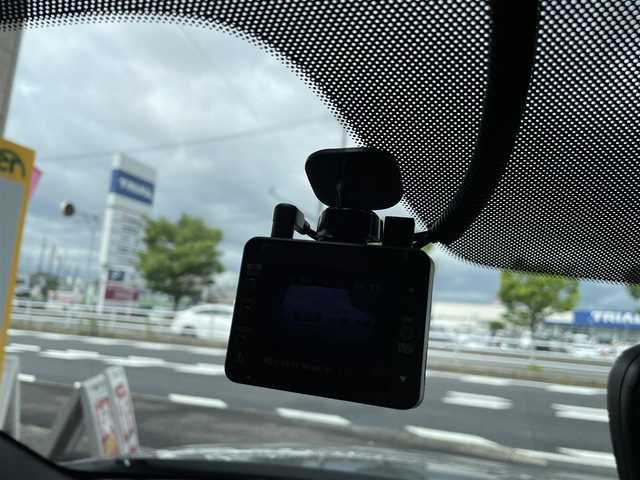 マツダ マツダ３ファストバック 20S バーガンディセレクション 三重県 2019(令1)年 3.4万km マシーングレープレミアムM 登録時34047km/禁煙車/BSM/純正ナビ(AM/FM/USB/HDMI/ワンセグ/Bluetooth)/全方位カメラ/レザーシート/LED/前席シートヒーター/運転席パワーシート/シートメモリ機能/ステアリングヒーター/オートライト/オートハイビーム/パドルシフト/レーダークルーズコントロール/前後ソナー/アイドリングストップ/オートホールドブレーキ/横滑り防止装置/プリクラッシュ/電子パーキング/プッシュスタート/スマートキー×2