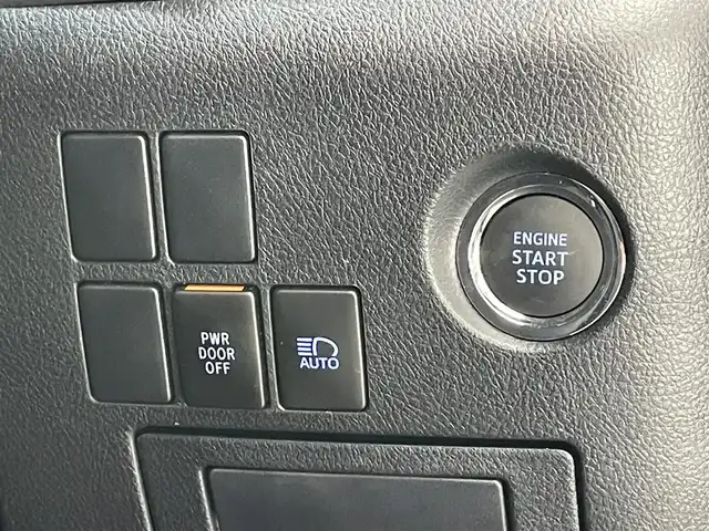 トヨタ アルファード S タイプゴールド 愛知県 2021(令3)年 2.3万km ホワイトパールクリスタルシャイン 純正9インチナビ/純正１２．１フリップダウンモニター/トヨタセーフティセンス/三眼LED/AC100V充電/両側パワースライドドア/ハーフレザーシート/レーダークルーズコントロール/バックカメラ/フルセグTV/DVDデッキ/パワーバックドア/ETC/前後ドライブレコーダー/純正アルミホイール/純正フロアマット/カーテンエアバック/衝突被害軽減ブレーキ/オートライト/禁煙車