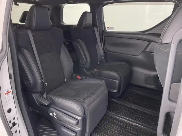 トヨタ アルファード S タイプゴールド 愛知県 2021(令3)年 2.3万km ホワイトパールクリスタルシャイン 純正9インチナビ/純正１２．１フリップダウンモニター/トヨタセーフティセンス/三眼LED/AC100V充電/両側パワースライドドア/ハーフレザーシート/レーダークルーズコントロール/バックカメラ/フルセグTV/DVDデッキ/パワーバックドア/ETC/前後ドライブレコーダー/純正アルミホイール/純正フロアマット/カーテンエアバック/衝突被害軽減ブレーキ/オートライト/禁煙車