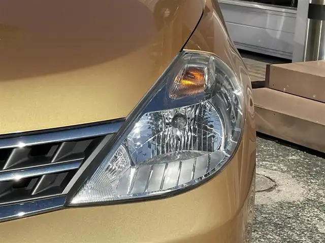 日産 ティーダ 15M 神奈川県 2011(平23)年 2.5万km メローゴールド 社外メモリナビ　/　（CD・Bluetooth）/ワンセグTV/ハーフレザーシート/電動格納ミラー/ETC/スマートキー×2/保証書/取扱説明書