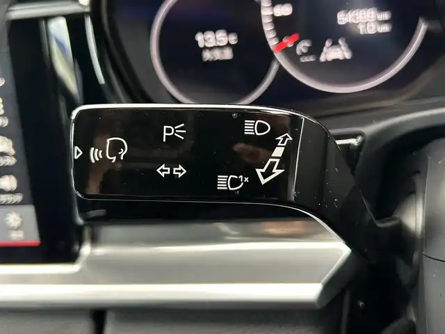 ポルシェ パナメーラ 茨城県 2018(平30)年 5.5万km キャララホワイトメタリック スポエグ /PASM /OP21inAW /サラウンドビュ-C /カラ-クレスト /黒革 /シ-トヒ-タ- /パワ-シ-ト /パワ-トランク /レ-ンキ-プアシスト /レ-ンチェンジアシスト /ポルシェスマ-トエントリ- /ナビ /LEDヘッドライト /クルコン /禁煙車