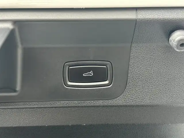 ポルシェ パナメーラ 茨城県 2018(平30)年 5.5万km キャララホワイトメタリック スポエグ /PASM /OP21inAW /サラウンドビュ-C /カラ-クレスト /黒革 /シ-トヒ-タ- /パワ-シ-ト /パワ-トランク /レ-ンキ-プアシスト /レ-ンチェンジアシスト /ポルシェスマ-トエントリ- /ナビ /LEDヘッドライト /クルコン /禁煙車