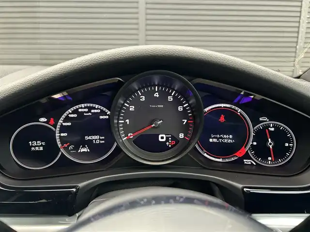 ポルシェ パナメーラ 茨城県 2018(平30)年 5.5万km キャララホワイトメタリック スポエグ /PASM /OP21inAW /サラウンドビュ-C /カラ-クレスト /黒革 /シ-トヒ-タ- /パワ-シ-ト /パワ-トランク /レ-ンキ-プアシスト /レ-ンチェンジアシスト /ポルシェスマ-トエントリ- /ナビ /LEDヘッドライト /クルコン /禁煙車