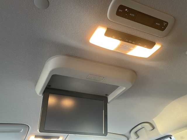 日産 セレナ e－パワー ハイウェイスター V 東京都 2022(令4)年 1.2万km ブリリアントホワイトパール ワンオーナー/プロパイロット/ナビ連動ドライブレコーダー/フルセグ/アラウンドビューモニター/純正フリップダウンモニター/両側パワースライドドア/ブラインドスポットモニター/デジタルインナーミラー/クリアランスソナー/LEDヘッドライト/純正アルミホイール/スマートキー2本/Bluetooth対応/新車時保証書/取扱説明書