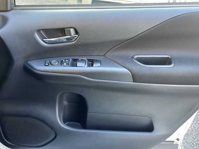 日産 セレナ e－パワー ハイウェイスター V 東京都 2022(令4)年 1.2万km ブリリアントホワイトパール ワンオーナー/プロパイロット/ナビ連動ドライブレコーダー/フルセグ/アラウンドビューモニター/純正フリップダウンモニター/両側パワースライドドア/ブラインドスポットモニター/デジタルインナーミラー/クリアランスソナー/LEDヘッドライト/純正アルミホイール/スマートキー2本/Bluetooth対応/新車時保証書/取扱説明書