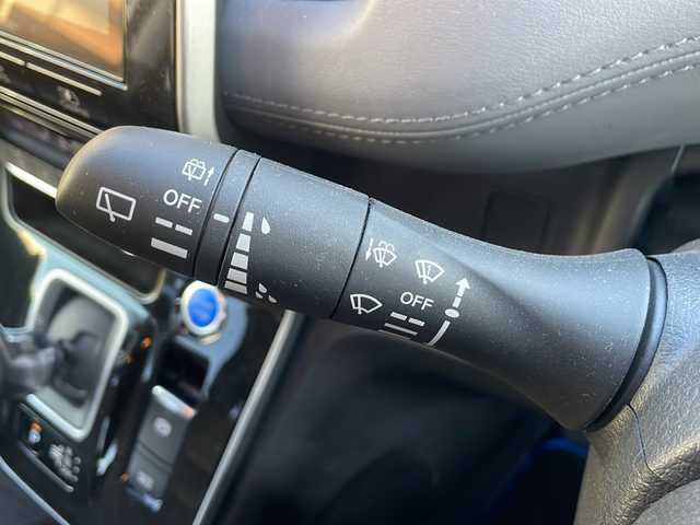 日産 セレナ e－パワー ハイウェイスター V 東京都 2022(令4)年 1.2万km ブリリアントホワイトパール ワンオーナー/プロパイロット/ナビ連動ドライブレコーダー/フルセグ/アラウンドビューモニター/純正フリップダウンモニター/両側パワースライドドア/ブラインドスポットモニター/デジタルインナーミラー/クリアランスソナー/LEDヘッドライト/純正アルミホイール/スマートキー2本/Bluetooth対応/新車時保証書/取扱説明書