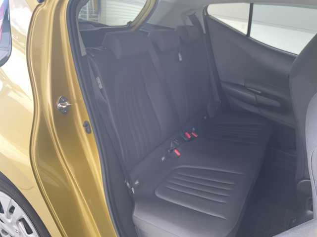 トヨタ アクア X 愛知県 2025(令7)年 0.3万km ブラスゴールドメタリック 純正ディズプレイオーディオ　ナビ機能なし/レーダークルーズコントロール/バックカメラ/コーナーセンサー/LEDヘッドライト/オートマチックハイビーム/ETC/衝突軽減システム/Bluetooth/ステアリングスイッチ/スマートキー/プッシュスタート