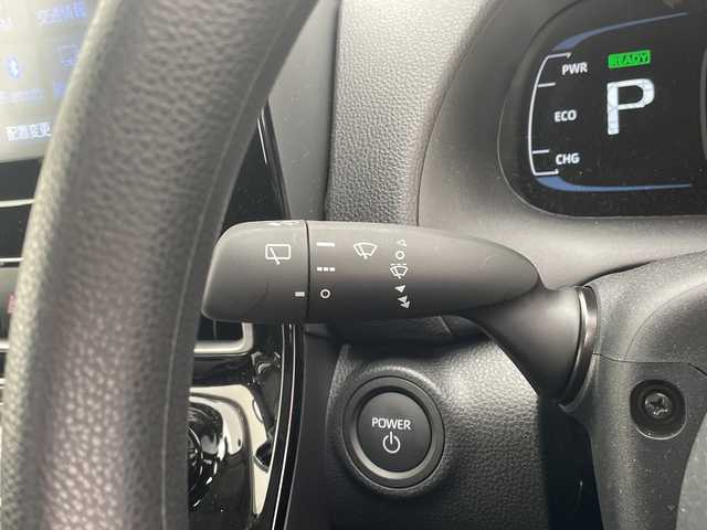 トヨタ アクア X 愛知県 2025(令7)年 0.3万km ブラスゴールドメタリック 純正ディズプレイオーディオ　ナビ機能なし/レーダークルーズコントロール/バックカメラ/コーナーセンサー/LEDヘッドライト/オートマチックハイビーム/ETC/衝突軽減システム/Bluetooth/ステアリングスイッチ/スマートキー/プッシュスタート