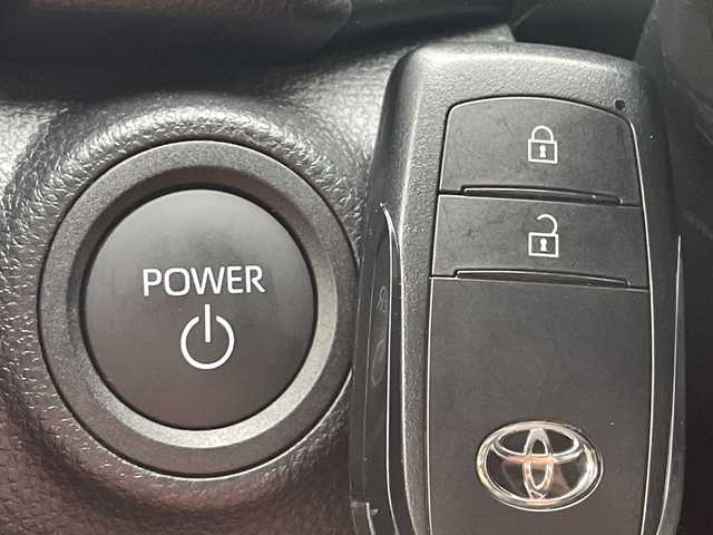 トヨタ アクア X 愛知県 2025(令7)年 0.3万km ブラスゴールドメタリック 純正ディズプレイオーディオ　ナビ機能なし/レーダークルーズコントロール/バックカメラ/コーナーセンサー/LEDヘッドライト/オートマチックハイビーム/ETC/衝突軽減システム/Bluetooth/ステアリングスイッチ/スマートキー/プッシュスタート