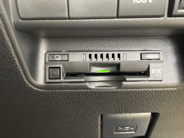 トヨタ アクア X 愛知県 2025(令7)年 0.3万km ブラスゴールドメタリック 純正ディズプレイオーディオ　ナビ機能なし/レーダークルーズコントロール/バックカメラ/コーナーセンサー/LEDヘッドライト/オートマチックハイビーム/ETC/衝突軽減システム/Bluetooth/ステアリングスイッチ/スマートキー/プッシュスタート