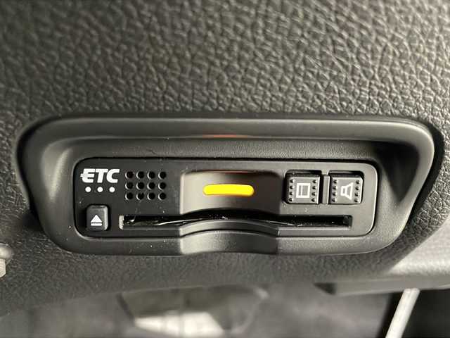 ホンダ ヴェゼル ハイブリッド X ホンダセンシング 宮城県 2018(平30)年 3.4万km プラチナホワイトパール 禁煙車/ホンダセンシング/・衝突軽減ブレーキ/・先行車発進お知らせ機能/・アダプティブクルーズコントロール/・標識認識機能/・車線維持支援システム/・路外逸脱抑制機能/純正7インチSDナビ/・BT/CD/DVD/USB/SD/HDMI/フルセグTV/バックカメラ/ビルトインETC/革巻きステアリング/ステアリングスイッチ/パドルシフト/プッシュスタート/スマートキー×2/LEDヘッドライト/LEDフォグランプ/純正16インチアルミホイール/純正フロアマット/横滑り防止装置/アイドリングストップ