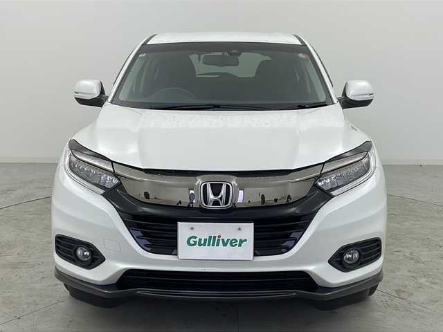 ホンダ ヴェゼル ハイブリッド X ホンダセンシング 宮城県 2018(平30)年 3.4万km プラチナホワイトパール 禁煙車/ホンダセンシング/・衝突軽減ブレーキ/・先行車発進お知らせ機能/・アダプティブクルーズコントロール/・標識認識機能/・車線維持支援システム/・路外逸脱抑制機能/純正7インチSDナビ/・BT/CD/DVD/USB/SD/HDMI/フルセグTV/バックカメラ/ビルトインETC/革巻きステアリング/ステアリングスイッチ/パドルシフト/プッシュスタート/スマートキー×2/LEDヘッドライト/LEDフォグランプ/純正16インチアルミホイール/純正フロアマット/横滑り防止装置/アイドリングストップ