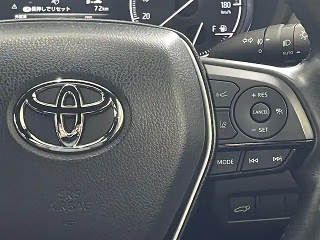 トヨタ ハリアー Z 宮城県 2022(令4)年 4.4万km ホワイトパールクリスタルシャイン ワンオーナー/純正メモリーナビ/（ＡＭ／ＦＭ／Ｂｌｕｅｔｏｏｔｈ）　/フルセグテレビ　/ハーフレザーシート　/プリクラッシュセーフティー　/レーダークルーズコントロール　/ブラインドスポットモニター　/デジタルインナーミラー/JBLサウンドシステム/ヘッドアップディスプレイ/コーナーセンサー/パワーバックドア/レーンキープアシスト/横滑り防止装置/オートマチックハイビーム/オートライト/ETC2.0/スマートキー/プッシュスタート/バックカメラ/電動パーキングブレーキ/電動格納ミラー
