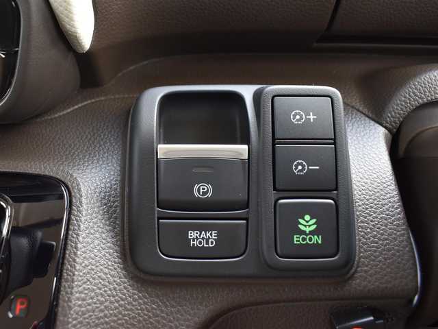 ホンダ Ｎ ＢＯＸ L 福岡県 2022(令4)年 2.6万km クリスタルブラックパール ワンオーナー/ホンダセンシング/社外メモリーナビ/フルセグTV/CD/DVD/BT/バックカメラ/LEDヘッドライト/前後ドライブレコーダー/レーダークルーズコントロール/片側パワースライドドア/ステアリングリモコン/前席シートヒーター/ETC/プッシュスタート/スマートキー×2/フロアマット/ドアバイザー/保証書/取扱説明書