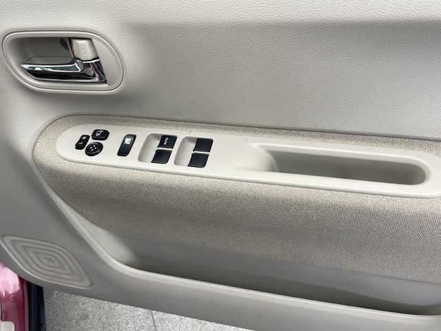 スズキ ラパン X 宮崎県 2015(平27)年 2.4万km カシスピンクパールメタリック 禁煙車/衝突被害軽減ブレーキ/純正ナビTV/（スマホ連携ナビ/AUX/USB/FMAM/Bluetooth/フルセグTV)/純正ビルトインETC/純正ドライブレコーダー/純正セキュリティアラーム/純正キセノンオートライト/純正フォグ/純正リアラゲージマット/純正フロアマット/ウインカードアミラー/シートヒーター/オートエアコン/本革巻ハンドル/ブルーレインミラー/リアプライバシーガラス/スマートキー/プッシュエンジンスタート/スペアキー/新車時保証書/取扱い説明書