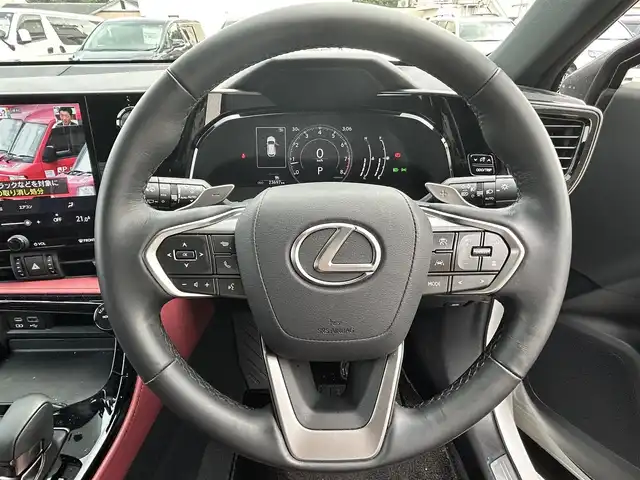 レクサス ＮＸ 250 富山県 2023(令5)年 2.4万km ソニッククォーツ 純正ディスプレイオーディオ/ナビ/フルセグTV/バックカメラ/ドライブレコーダー/プリクラッシュセーフティ/コーナーセンサー/レーンキープアシスト/レーダークルーズコントロール/レザーシート/パワーシート/電動リアゲート/革巻きステアリング/ステアリングスイッチ/LEDヘッドライト/オートライト/ETC2.0