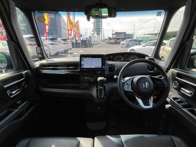 ホンダ Ｎ ＢＯＸ カスタム G L ターボ ホンダセンシング 千葉県 2020(令2)年 0.7万km プレミアムグラマラスブロンズP ホンダセンシング/・プリクラッシュセーフティー/・レーンキープアシスト/・オートマチックハイビーム/・アダプティブクルーズコントロール/純正8インチSDナビ【VXU-207NBi】/・CD/DVD/MSV/Bluetooth/フルセグTV/バックカメラ/両後パワースライドドア/ハーフレザーシート/前席シートヒーター/スマートキー/純正前後ドライブレコーダー/ビルトインETC/パドルシフト/純正LEDヘッドライト/フォグランプ/純正15インチアルミホイール/本革巻きステアリング/ドアバイザー/サイド＆カーテンエアバッグ
