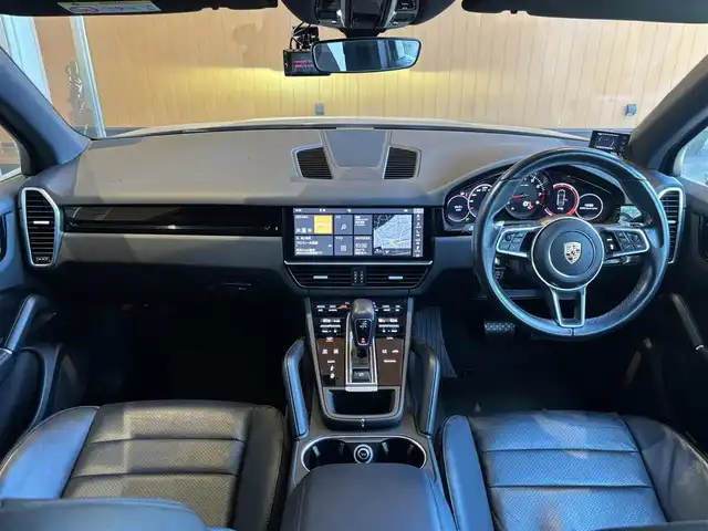 ポルシェ カイエン 宮城県 2018(平30)年 5.7万km ジェットブラック アクティブクルーズコントロール/ブラインドスポットモニター/PASM/純正メモリナビ/社外TVチューナー/ブラックレザーシート/メモリ機能付きパワーシート/パドルシフト/ステアリングスイッチ/エクスクルーシブデザイン21インチAW/スポーツテールパイプ/LEDヘッドライト/オートライト/パワーバックドア