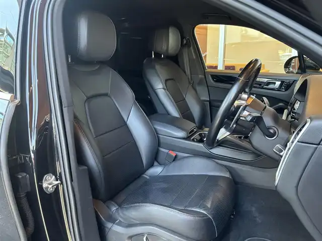 ポルシェ カイエン 宮城県 2018(平30)年 5.7万km ジェットブラック アクティブクルーズコントロール/ブラインドスポットモニター/PASM/純正メモリナビ/社外TVチューナー/ブラックレザーシート/メモリ機能付きパワーシート/パドルシフト/ステアリングスイッチ/エクスクルーシブデザイン21インチAW/スポーツテールパイプ/LEDヘッドライト/オートライト/パワーバックドア