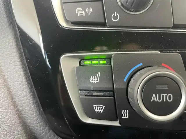 ＢＭＷ ３２０ｉ Mスポーツ エディションシャドー 静岡県 2018(平30)年 4.8万km サファイアブラックP 特別仕様車（エディションシャドー）/本革シート/純正HDDナビ/ACC/バックカメラ/クリアランスソナー/PDC/レーンキープ・アシスト/シートヒーター/社外ドライブレコーダー/コンフォート・アクセス/専用キドニーグリル