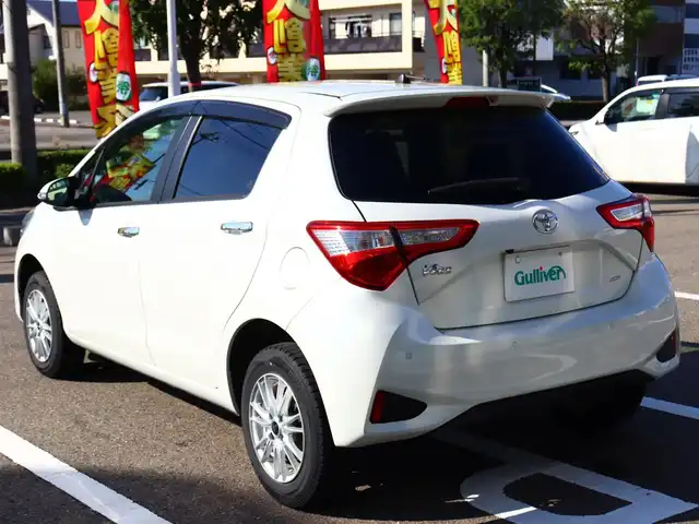 トヨタ ヴィッツ F セーフティーエディションⅡ 福島県 2018(平30)年 0.6万km ホワイトパールクリスタルシャイン  ワンオーナー / 純正ナビ・ワンセグTV/ バックカメラ/ スマートキー/ プリクラッシュセーフティ/ 社外１４インチアルミホイル/ 新車保証書/ 取扱説明書/ 車検時記録簿有/　(R3/R5/R7)