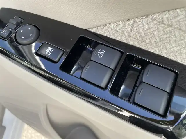 三菱 ｅＫワゴン M 石川県 2020(令2)年 5.3万km ホワイト 4WD/社外メモリーナビ/ETC/レーダーブレーキ/電動ミラー/キーレス/ベンチシート/オートライト
