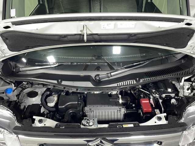 スズキ スペーシア HYBRID X 沖縄県 2024(令6)年 0.1万km ピュアホワイトP 県外仕入　/禁煙車　/純正９インチメーカーナビ/（ＢＴ，フルセグ，ＵＳＢ，ラジオ，ＣａｒＰｌａｙ）　/全方位モニター　/両側パワースライドドア　/後席オットマン　/アダプティブクルーズコントロール　/電子パーキングブレーキ　/ＵＳＢポート/シートバックテーブル/コーナーセンサー/デュアルセンサーブレーキサポート２/ハイビームアシスト/車線逸脱警報機能/標識認識機能/純正フロアマット/ドアバイザー/シートヒーター/スペアキー