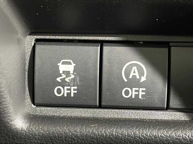 スズキ スペーシア HYBRID X 沖縄県 2024(令6)年 0.1万km ピュアホワイトP 県外仕入　/禁煙車　/純正９インチメーカーナビ/（ＢＴ，フルセグ，ＵＳＢ，ラジオ，ＣａｒＰｌａｙ）　/全方位モニター　/両側パワースライドドア　/後席オットマン　/アダプティブクルーズコントロール　/電子パーキングブレーキ　/ＵＳＢポート/シートバックテーブル/コーナーセンサー/デュアルセンサーブレーキサポート２/ハイビームアシスト/車線逸脱警報機能/標識認識機能/純正フロアマット/ドアバイザー/シートヒーター/スペアキー